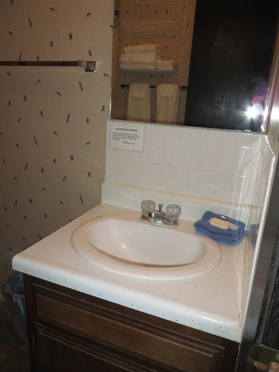 Schooner Creek Resort Kimberling City Room photo